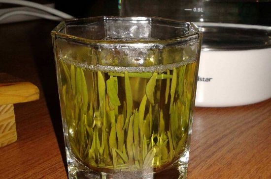 冷泡茶用什么茶葉最好，什么樣的茶適合冷泡？