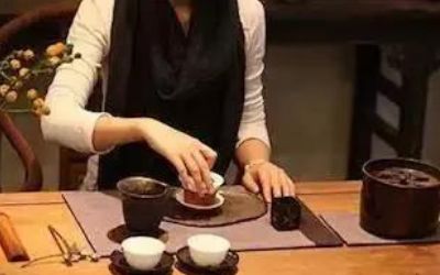 三才蓋碗的正確拿法，三才蓋碗抓碗法圖解