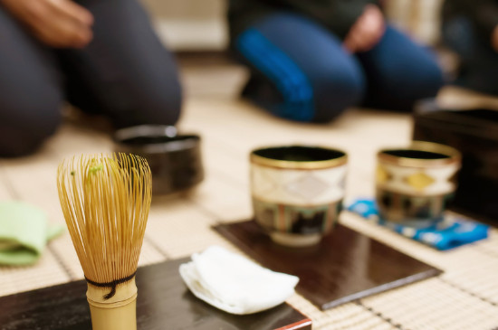 女人喝茶要行扣茶禮嗎，叩茶禮女士能用嗎？