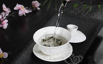 三才蓋碗的正確拿法，三才蓋碗抓碗法圖解