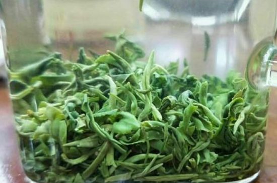 什么茶葉容易放香精，香精茶有什么危害？