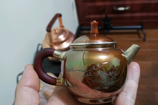 常見的七大材質(zhì)的茶具優(yōu)缺點(diǎn)，用什么材質(zhì)的茶具泡茶最好？