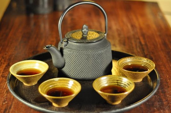 鐵壺生銹了怎么處理，如何防止鐵壺生銹