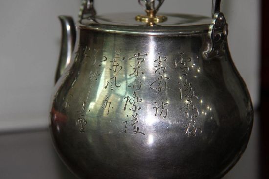 銀壺泡茶后為什么會變黑，銀壺內(nèi)膽發(fā)黑怎么辦