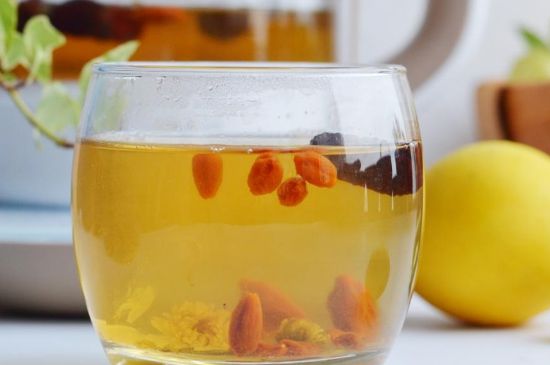 菊花茶的最佳搭配有哪幾樣，菊花茶和什么搭配喝效果好？