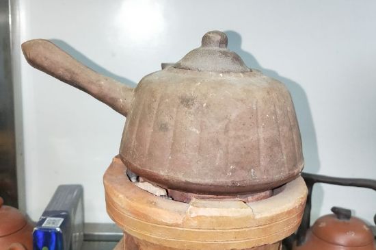 陶壺煮水的危害，粗陶壺燒水有毒嗎？