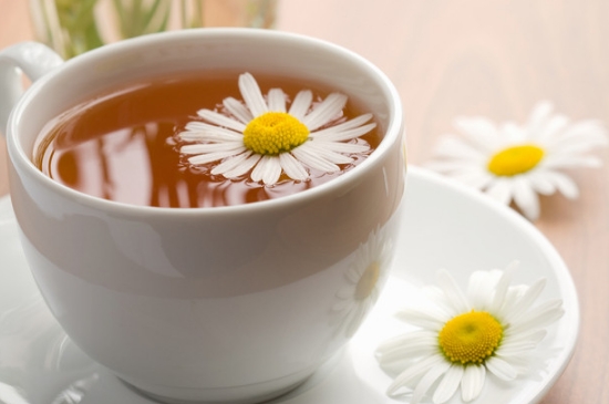 經(jīng)常菊花泡水好嗎，喝菊花茶有什么好處？