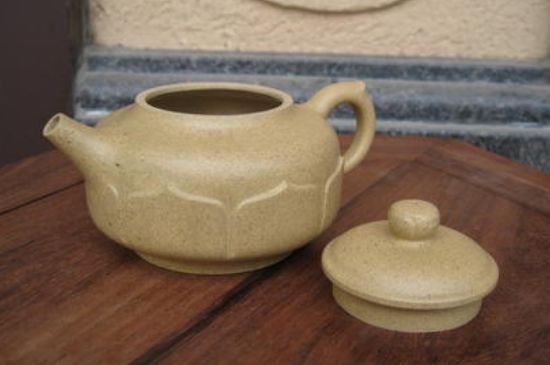 本山綠泥怎么分辨真假，真正的本山綠泥紫砂壺怎么鑒別？
