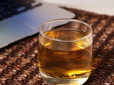 女孩喝茉莉茶的好處，茉莉花茶女生喝好嗎？