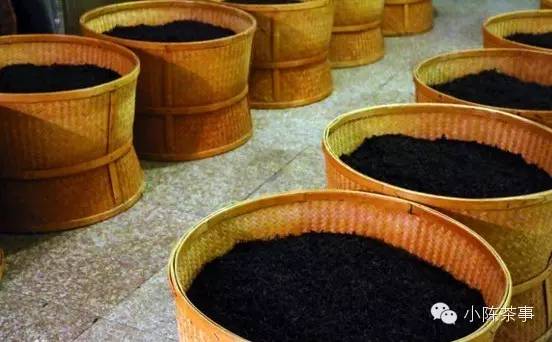 怎樣炭焙巖茶？揭秘武夷巖茶的炭焙技藝