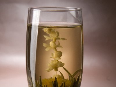 女孩喝茉莉茶的好處，茉莉花茶女生喝好嗎？