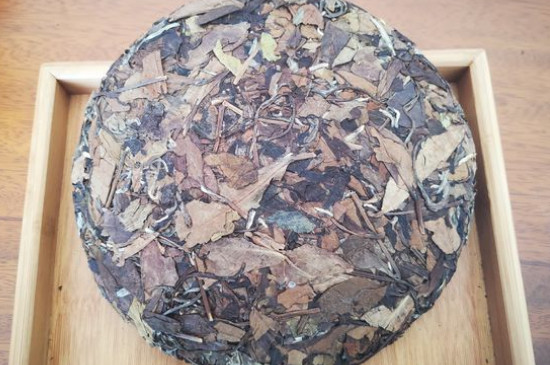 新舊白茶怎么區(qū)分，怎么分辨白茶是新還是舊