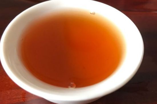 正山小種喝起來苦澀有點酸對嗎，正山小種發(fā)酸有害嗎