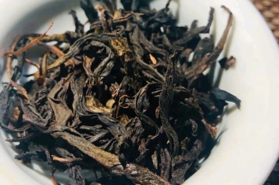 長期喝巖茶會上火嗎？巖茶這樣喝了容易上火！