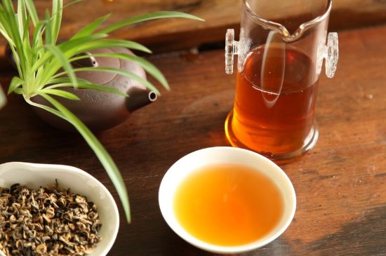 飯后多長(zhǎng)時(shí)間喝六堡茶最好，六堡茶一天喝多少