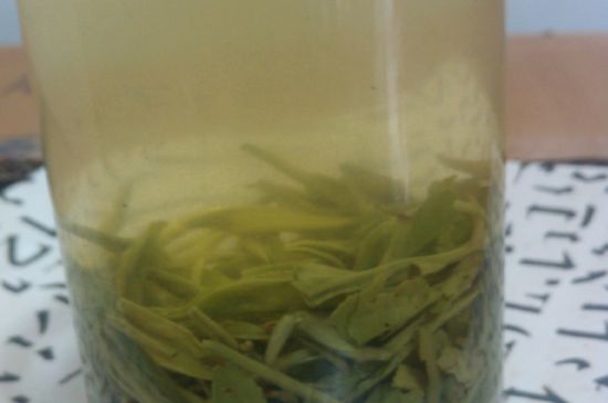 碧螺春為什么泡水渾濁，碧螺春茶葉泡水感覺(jué)很臟是混濁的