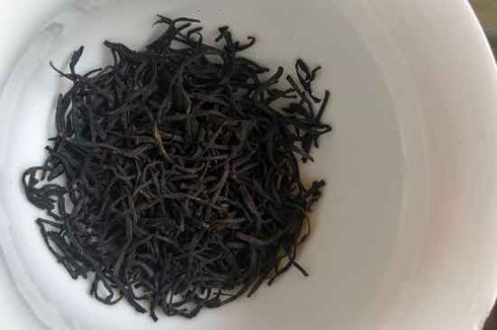 正山小種第一泡要倒掉嗎，正山小種能沖幾泡