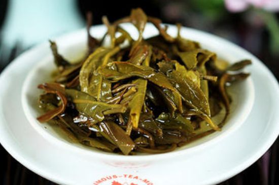 茯磚茶與普洱茶哪個(gè)好，茯茶和普洱茶口味區(qū)別