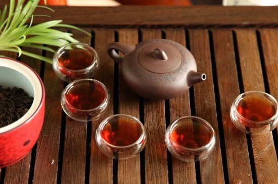 飯后多長(zhǎng)時(shí)間喝六堡茶最好，六堡茶一天喝多少