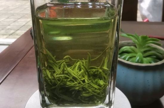 綠茶放了三年還能喝嗎，綠茶放久了喝了會怎樣