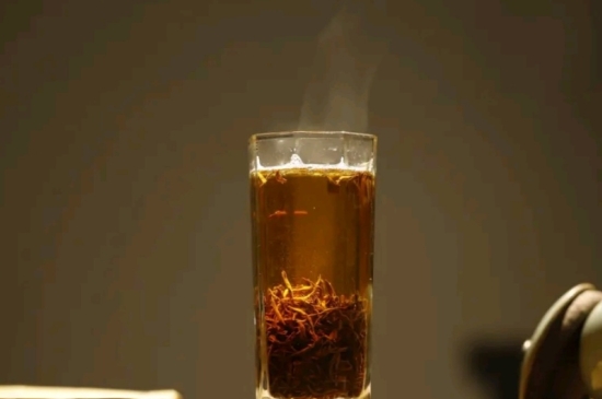 一天3杯紅茶抗癌，常飲紅茶對身體有好處！