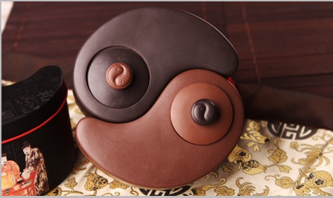 太極陰陽紫砂壺，創(chuàng)意格紫砂壺